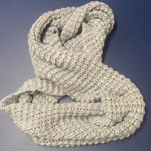 Grey knit infinity scarf. Great condition, only a few small snags. Super warm.